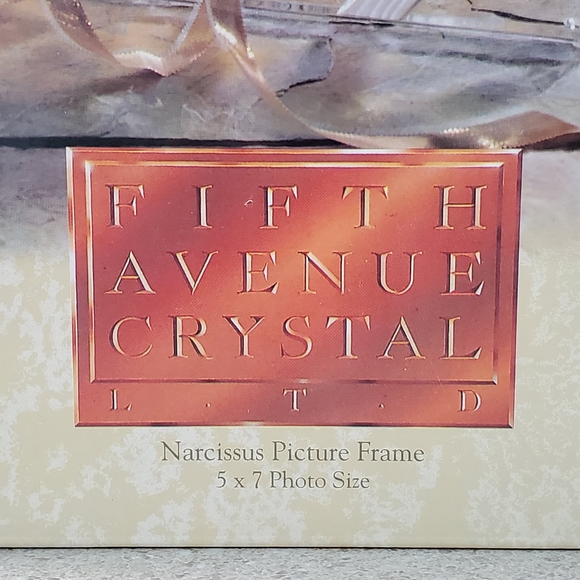 Fifith Avenue Crystal. photo frame. 5x7 inches. - Picture 2 of 3